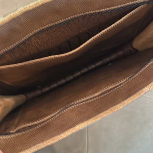 Paisley Tooled Green & Brown Fringe Detail Leather Tote Bag - Picture 5 of 15